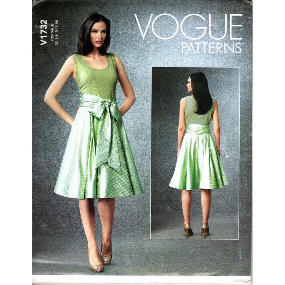 Vogue V1732 Misses 6 to 14 Fitted Skirts Uncut Sewing Pattern